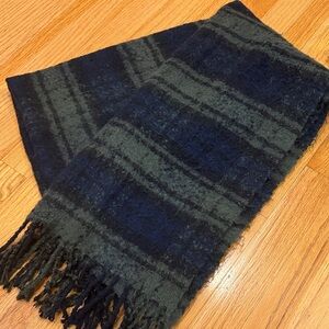 Abercrombie & Fitch Plaid Scarf